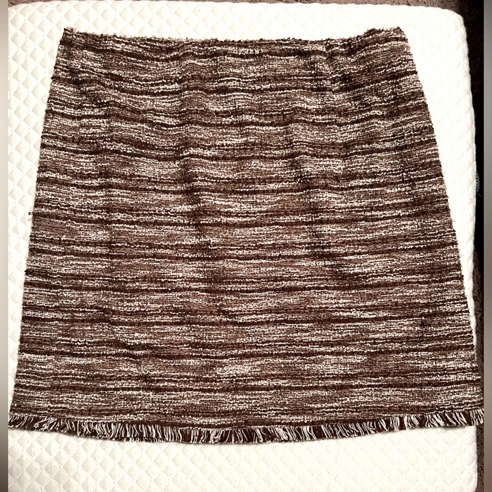 BADGLEY MISCHKA NWT size L Skirt